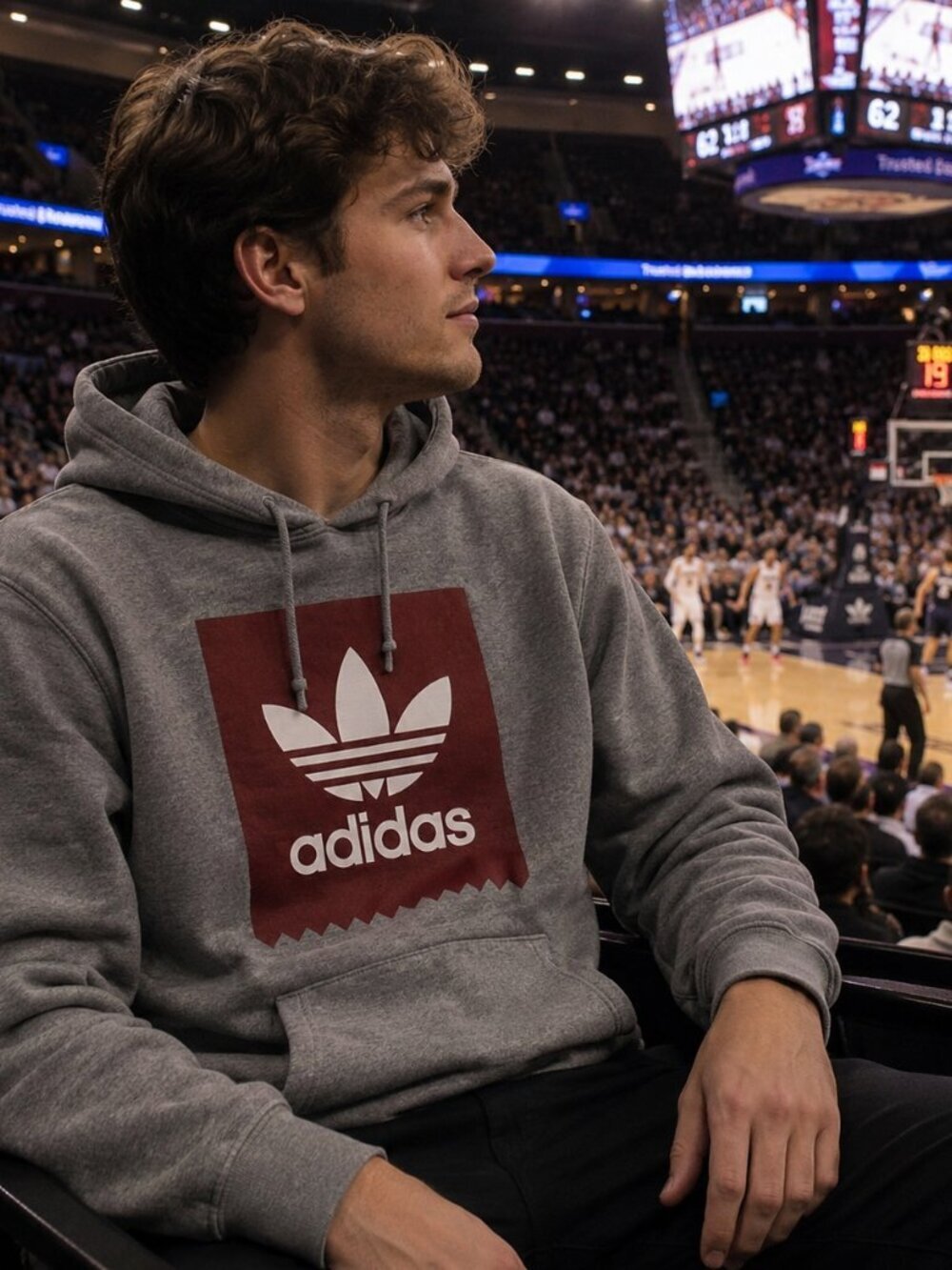 Mens Adidas Hoodie (LARGE)